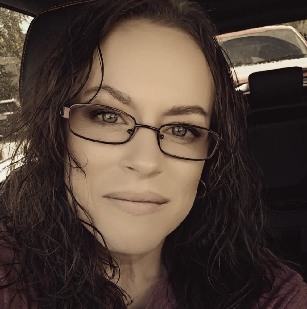 Meet your Posher, Dana